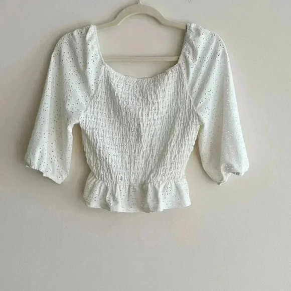 Urban Romantics Eyelet Lace Peplum Crop Top, Size Medium - Picture 11 of 16